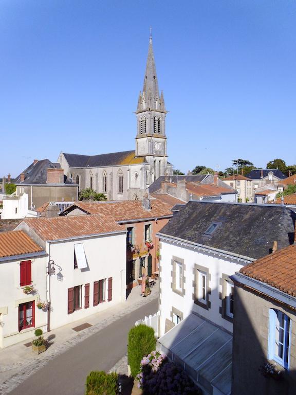 Le Petit Chateau - Tiffauges Proche Puy Dufou Esterno foto