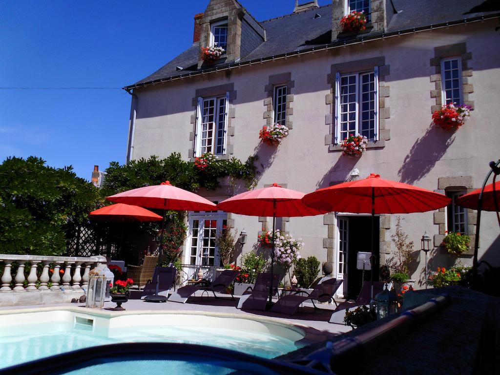 Le Petit Chateau - Tiffauges Proche Puy Dufou Esterno foto